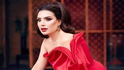 بسعر صادم|عبير صبري تستعرض جمالها بفستان لافت وملامح جذابة