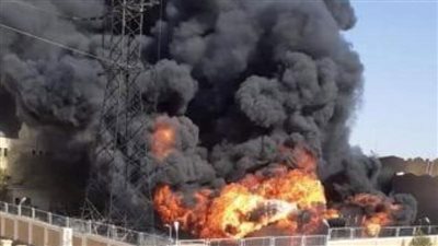اندلاع حريق هائل داخل مصنع للأثاث في العبور