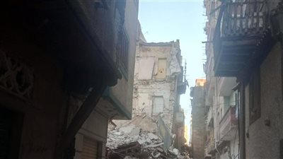 انهيار 4 عقارات قديمة بالاسكندرية  