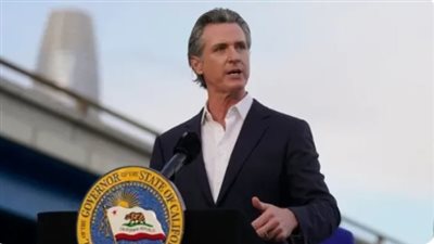 حاكم كاليفورنيا يدعم ترشيح كامالا هاريس للرئاسة 