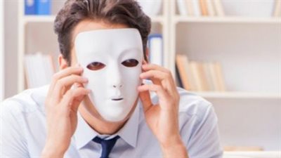 كيف تعامل الرسول مع المنافقين؟ 