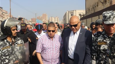 محافظ القليوبية يتفقد مكان حريق معرض ملابس بنها 