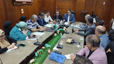 وكيل تعليم الغربية يجتمع بمديري الإدارات استعدادا للعام الجديد 