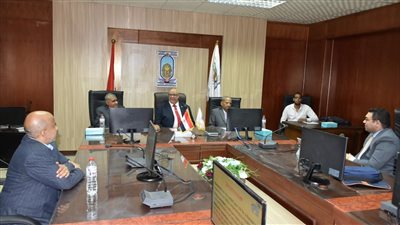 بدء إجراء المقابلات للمتقدمين لوظيفة مدرس بقسم الأمراض النفسية والعصبية بطب الأقصر