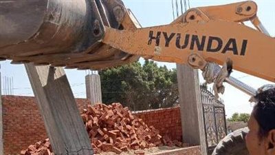 في اليوم الثالث عشر للموجة 23.. إزالة 15 حالة تعدٍ بالشرقية