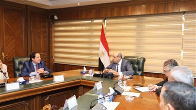 أمين رابطة الجامعات الإسلامية يبحث مع وزير الطيران المدني التعاون المشترك 