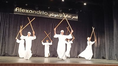 ملوي للفنون الشعبية تقدم أولى حفلات الصيف بالإسكندرية.. صور