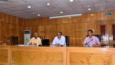 صور.. محافظ الأقصر يعقد لقاء مفتوح مع المواطنين