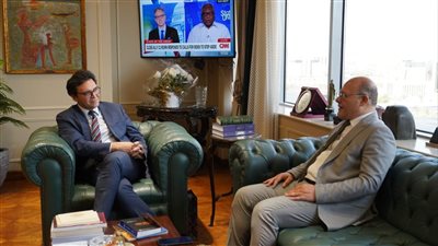 رئيس جامعة سوهاج يبحث التعاون مع وزير الثقافة بالعاصمة الإدارية الجديدة