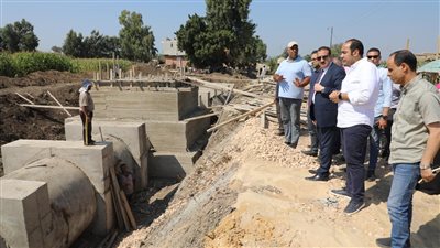 محافظ المنوفية يتفقد تغطية مصرف 