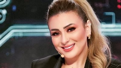 رد ناري من فرح يوسف علي منتقدي ظهورها بالمايوه