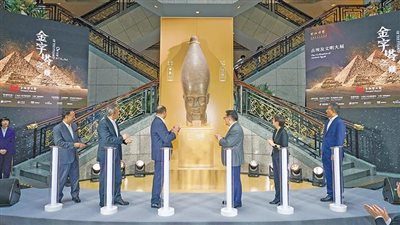 آثار الأجداد تروج للسياحة المصرية 