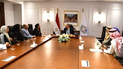 محافظ جنوب سيناء يبحث سبل إحياء التراث البدوي السيناوي