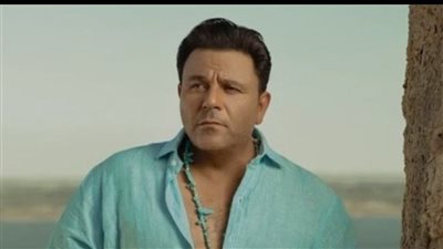أول ظهور لمحمد فؤاد بعد إصابته بالعصب السابع.. صور  