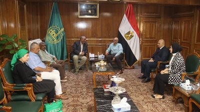 محافظ القليوبية يلتقي بوفد من اعضاء مجلس ادارة نادى بنها الرياضي