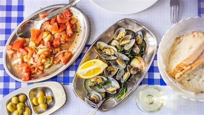 دراسة تكشف علاقة نظام الغذاء الغربي بسرطان القولون 