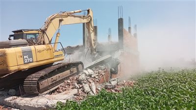  أسيوط: إزالة 25 حالة تعد على الأراضي الزراعية ومخالفات البناء بالقوصية 