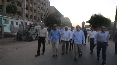 محافظ المنيا يتفقد الحالة العامة بالشوارع والميادين 