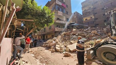 نقل ضحايا انفجار عقار حدائق القبة  إلى مستشفى 