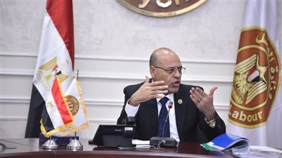 إنفوجراف.. جهود وزارة العمل في 10 أيام 