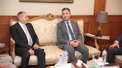 في أول جولة لوزير التموين.. شريف فاروق يتفقد صوامع الغلال بغرب بورسعيد 