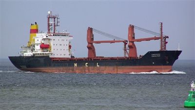 تداول 7000 طن مواد غذائية بموانئ البحر الأحمر 