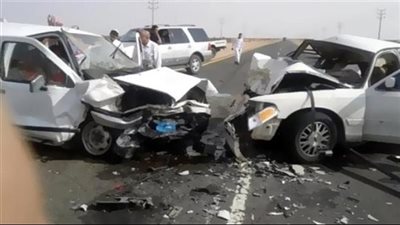 إصابة 5 أشخاص إثر حادث تصادم سيارتين أعلى محور الضبعة