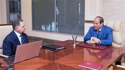 الرئيس عبد الفتاح السيسي يجتمع بوزير الداخلية