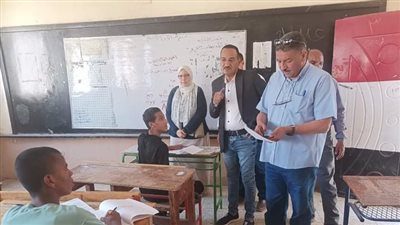 مدير تعليم نجع حمادي يتابع امتحانات الدور الثاني