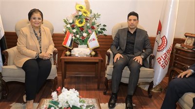 نائب محافظ سوهاج يستقبل نائب وزير الصحة لشئون السكان وتنمية الأسرة