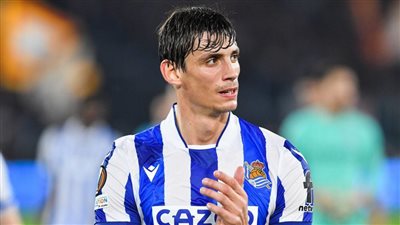 أتلتيكو مدريد يحدد ثلاثة لاعبين لتدعيم الدفاع 