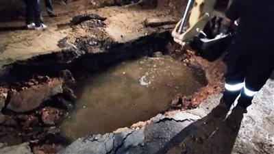  تكثيف الجهود لإصلاح خط الطرد الرئيسي لمحطة الكرور بأسوان