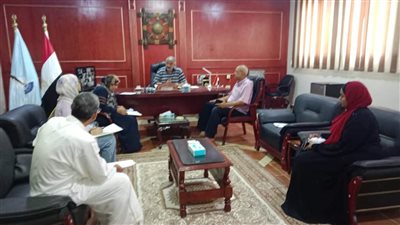 رئيس مدينة رأس غارب يناقش 4 طلبات في لقاء المواطنين 