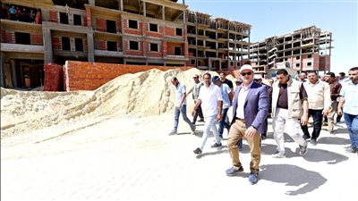وزير الإسكان: 