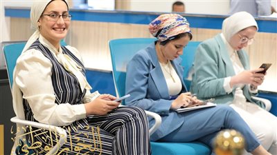 شموع تضيء دروب المستقبل.. المشاركون في الحوار الوطني يشيدون بـ شباب الأمانة الفنية