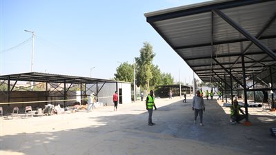 إتمام 95% بإنشاءات موقف سيارات قفط جنوب قنا 