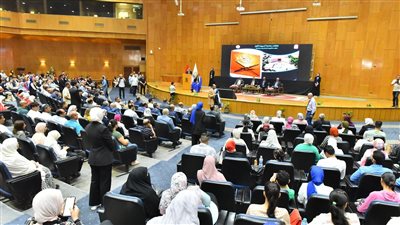 محافظ أسيوط يشهد فعاليات ملتقى الجامعة الأول لطلاب الثانوية العامة ومايعادلها