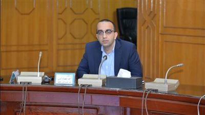نائب محافظ الإسماعيلية يؤكد على الالتزام بالتوقيتات المحددة لإنجاز المشروعات