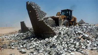 إزالة 11 حالة تعدٍ على أراضى أملاك الدولة بالفيوم 