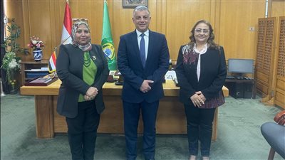 محافظ الإسماعيلية يستقبل مقررة المجلس القومي للمرأة 