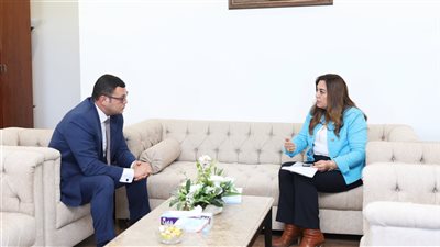 وزيرا التنمية المحلية والإسكان يستعرضان التحضيرات لاستضافة مصر المنتدي الحضري العالمي 