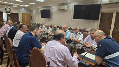 محافظ القليوبية يعقد إجتماعاً موسعاً مع الأجهزة التنفيذية لتحديد تعريفة الركوب الجديدة 