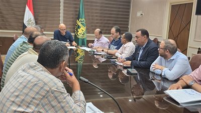 محافظ القليوبية يعلن تعريفة الركوب الجديدة لسيارات الأجرة بالخطوط الداخلية والخارجية