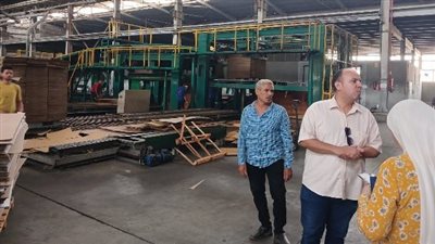 شؤون البيئة بالشرقية: تحرير محاضر ضد المنشأت الصناعية المخالفة بالعاشر