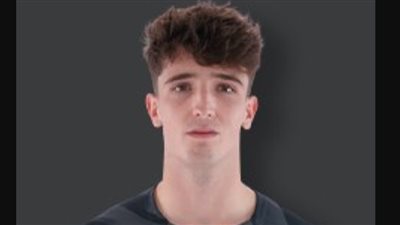 برشلونة يعلن تجديد عقد حارسه أسترالاجا