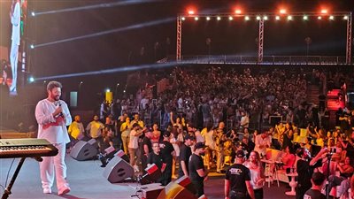 حميد الشاعري ونجوم التسعينات يشعلون بيروت بشعار 