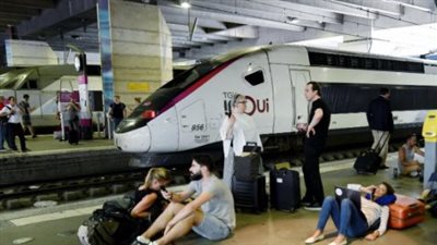 القطار السريع يتوقف في فرنسا بعد أعمال تخريبية قبل الأولمبياد.. القصة كاملة