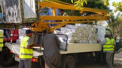 تغيير كشافات الصوديم بأخرى موفرة للطاقة بمدينة سوهاج الجديدة