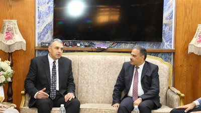 محافظ الشرقية يُهنئ اللواء عمرو رؤوف مدير الأمن الجديد 