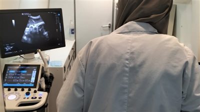 2500 مريض يستفيدون من خدمات القافلة الطبية بمنشأة أبو عمر